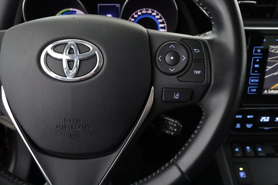 Toyota Auris vaihtoauto