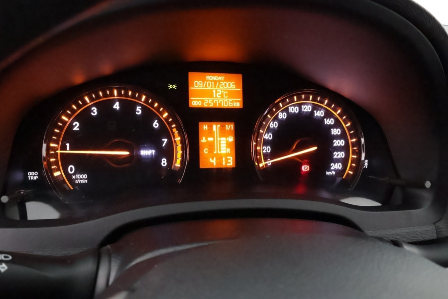 Toyota Avensis vaihtoauto