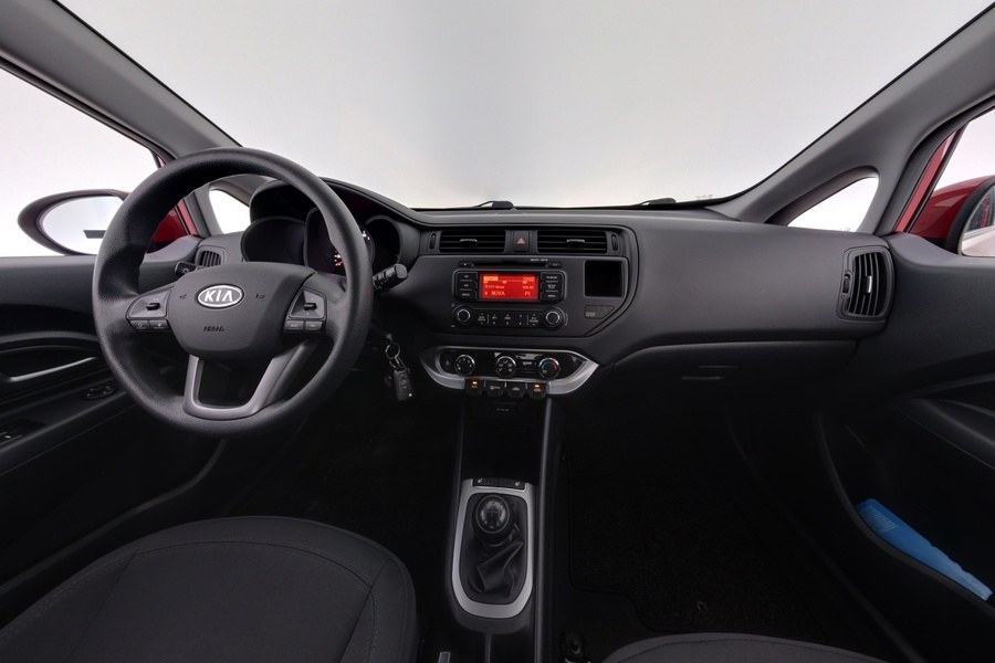 Kia Rio vaihtoauto