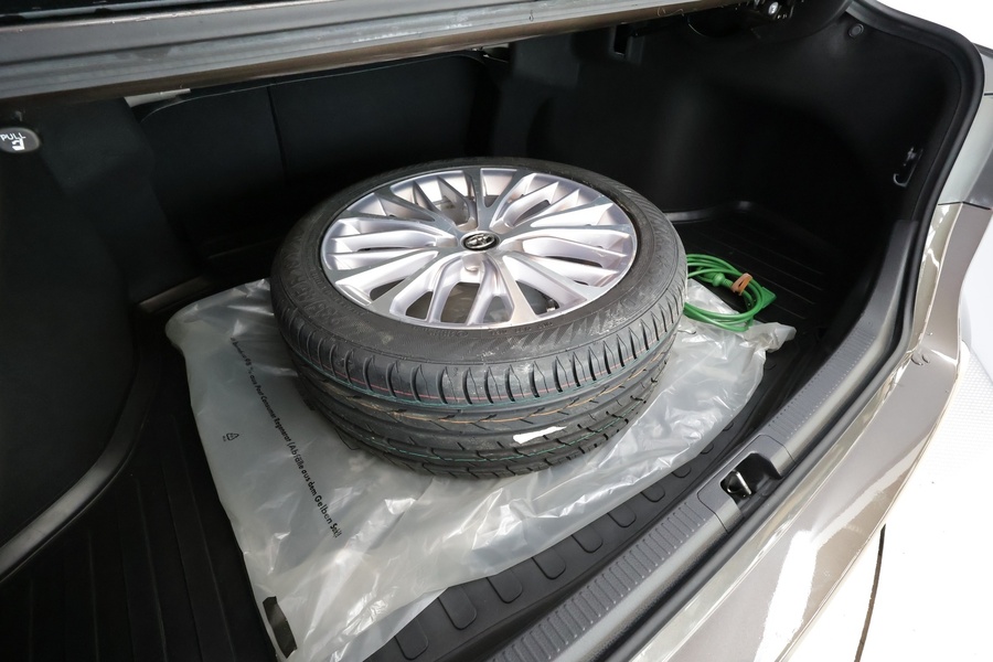 Toyota Camry vaihtoauto