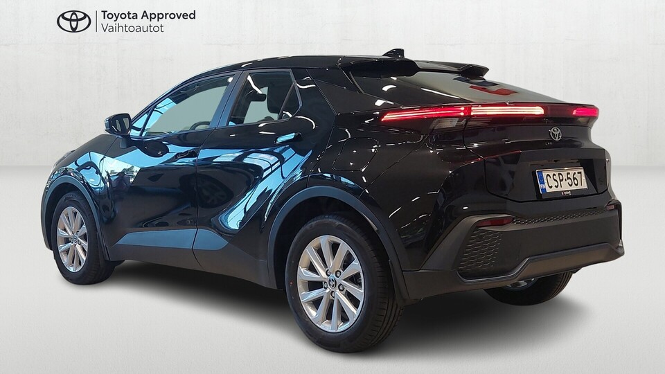 Toyota C-HR vaihtoauto