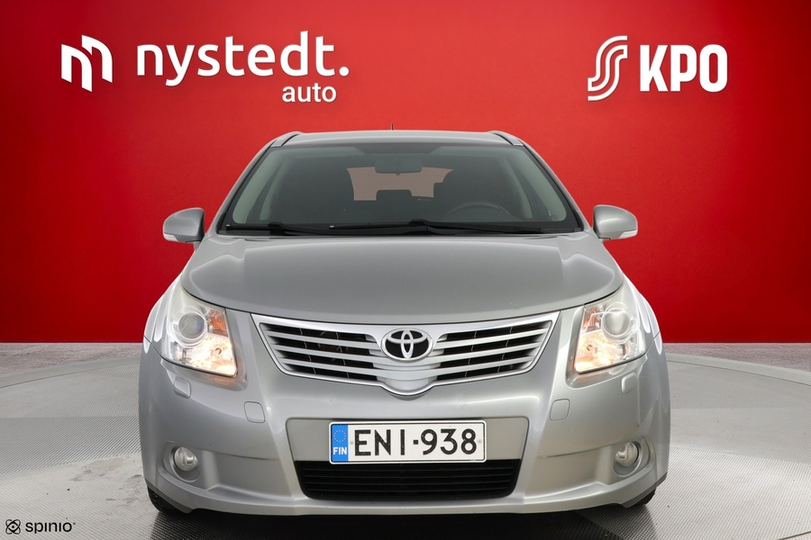 Toyota Avensis vaihtoauto