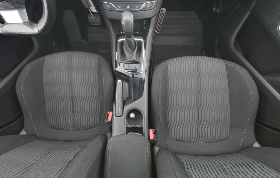 Peugeot 308 vaihtoauto