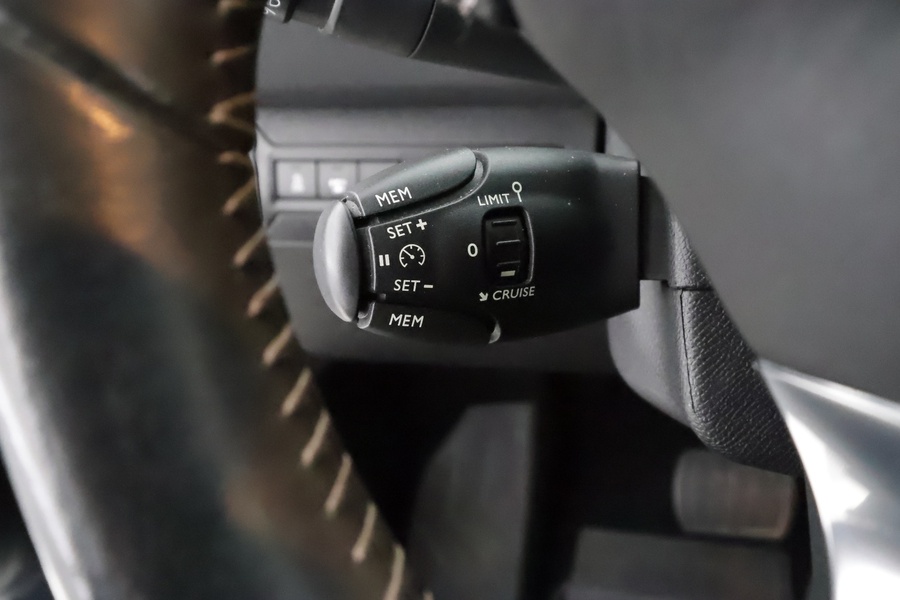 Peugeot 308 vaihtoauto