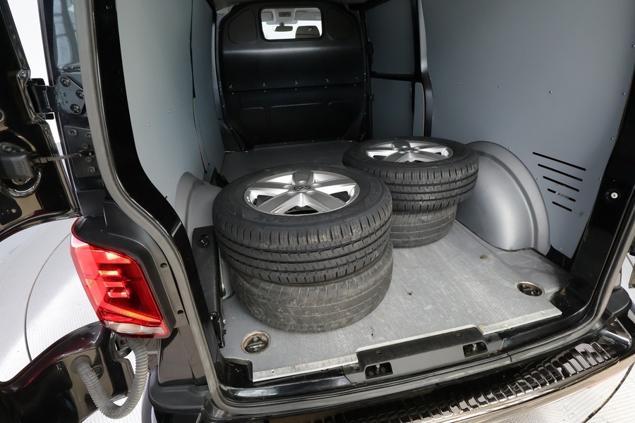 Volkswagen Transporter vaihtoauto