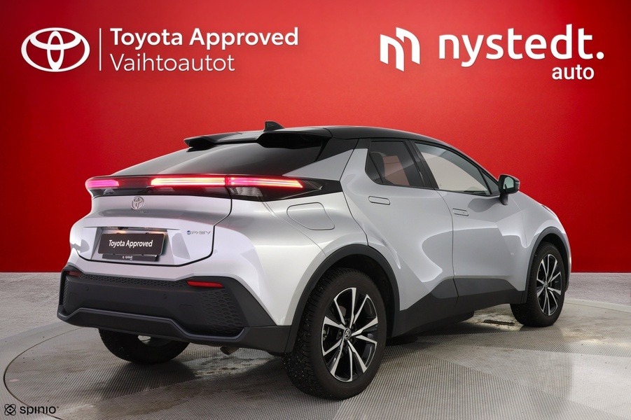 Toyota C-HR vaihtoauto