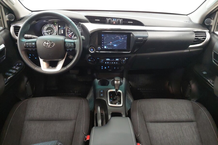 Toyota Hilux vaihtoauto