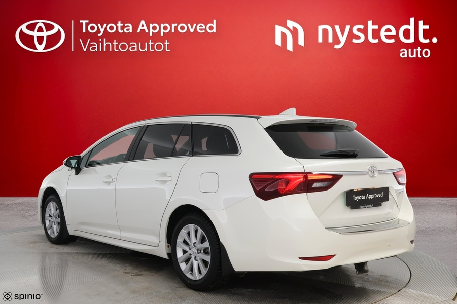 Toyota Avensis vaihtoauto