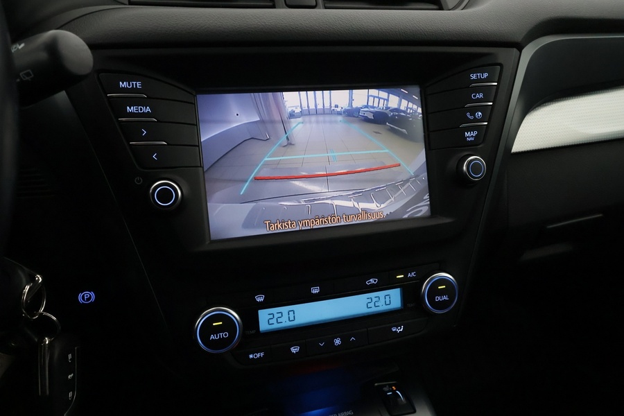 Toyota Avensis vaihtoauto