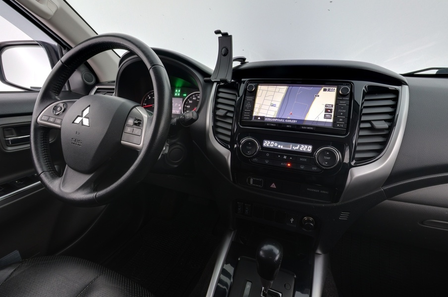 Mitsubishi L200 vaihtoauto