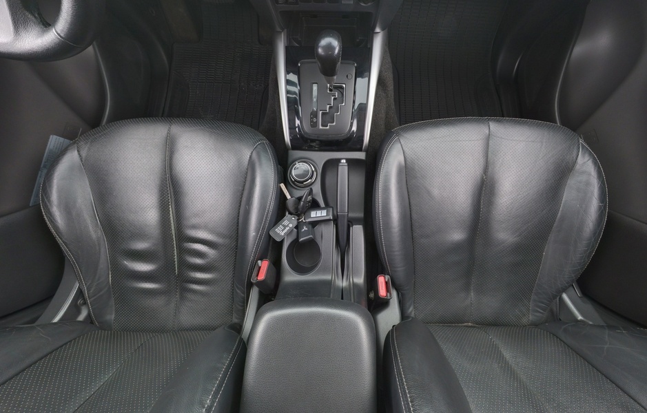 Mitsubishi L200 vaihtoauto