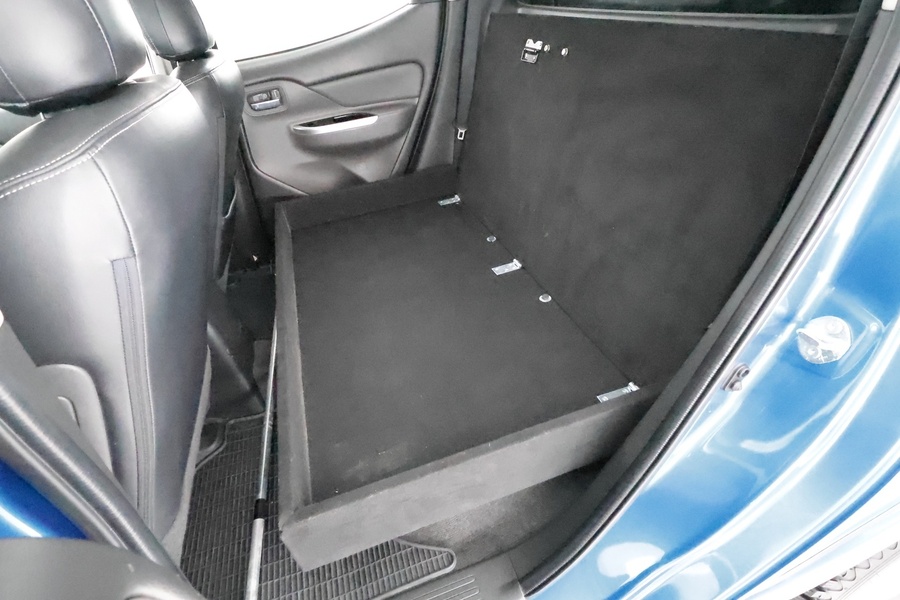 Mitsubishi L200 vaihtoauto