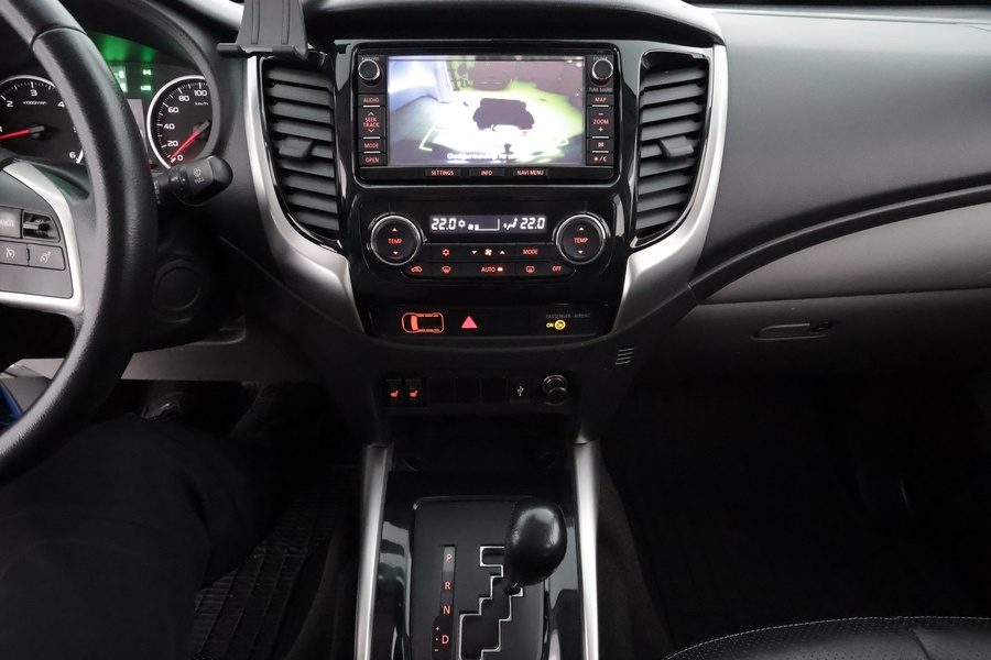 Mitsubishi L200 vaihtoauto