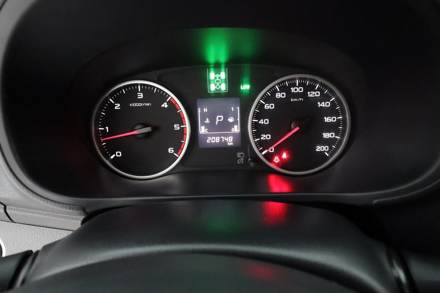 Mitsubishi L200 vaihtoauto