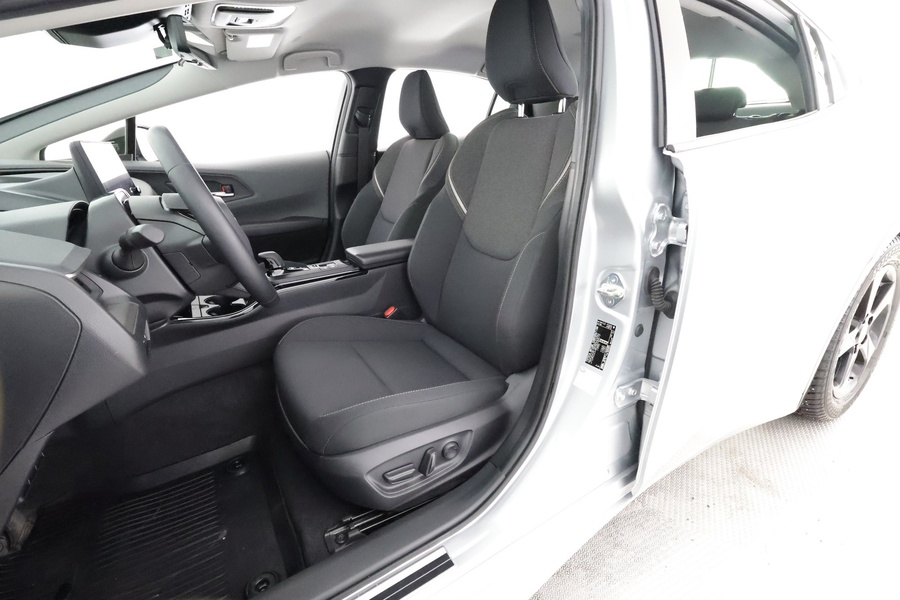 Toyota Prius Plug-in vaihtoauto