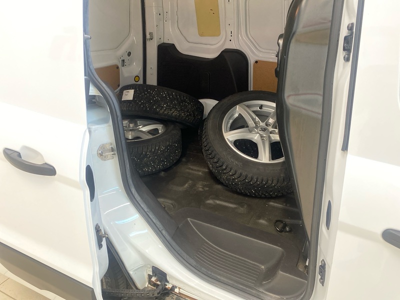 Ford Transit Connect vaihtoauto