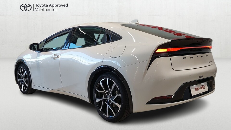 Toyota Prius Plug-in vaihtoauto