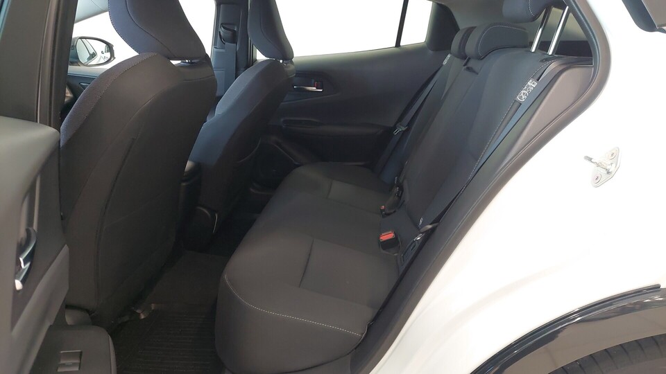 Toyota Prius Plug-in vaihtoauto
