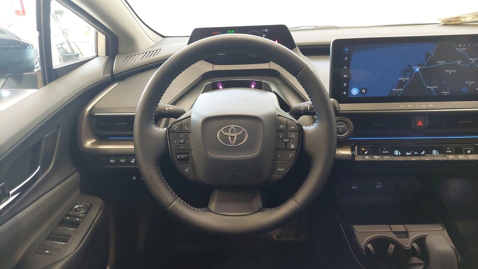 Toyota Prius Plug-in vaihtoauto