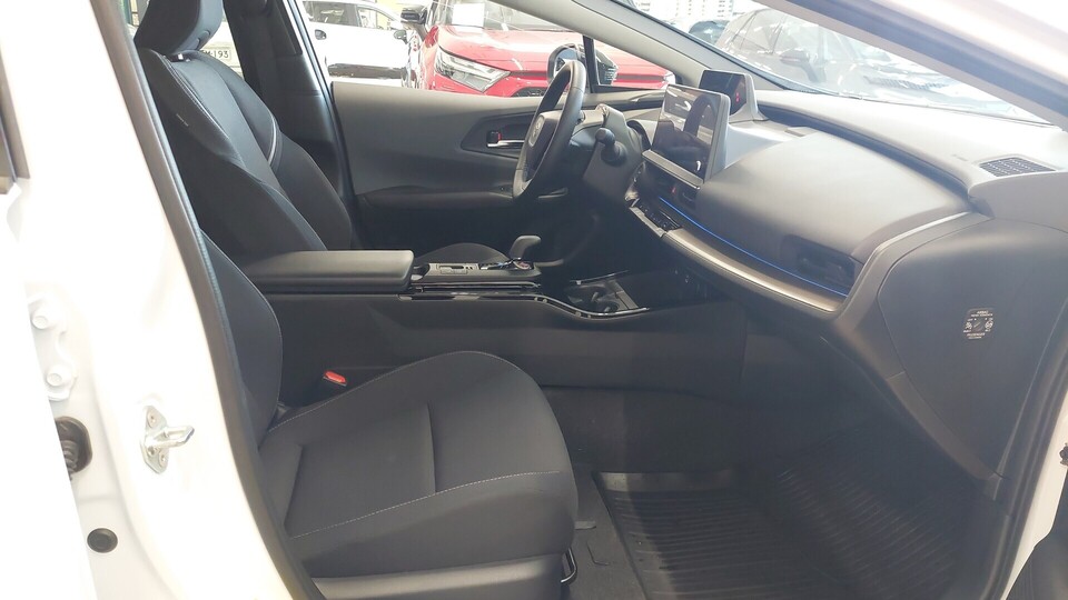 Toyota Prius Plug-in vaihtoauto