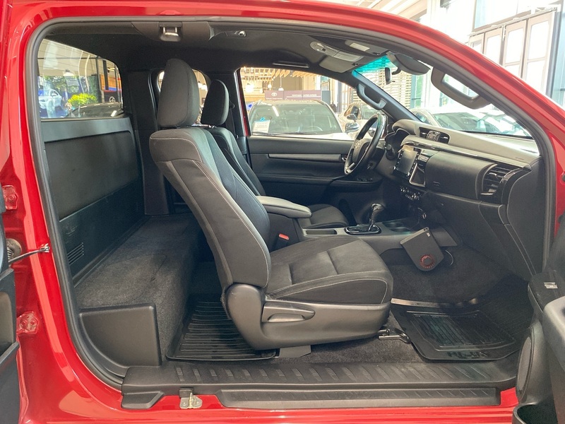 Toyota Hilux vaihtoauto