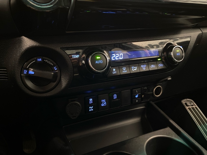 Toyota Hilux vaihtoauto