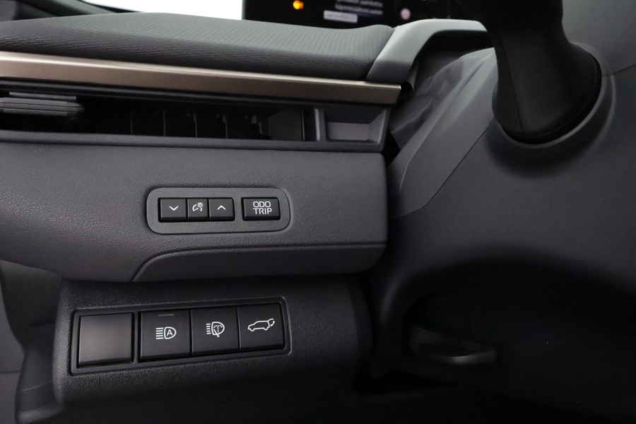 Toyota bZ4X vaihtoauto