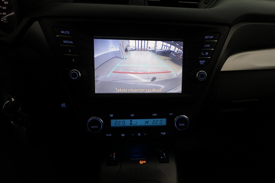 Toyota Avensis vaihtoauto