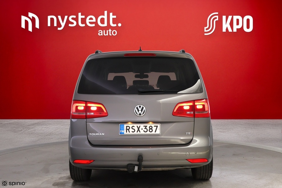 Volkswagen Touran vaihtoauto