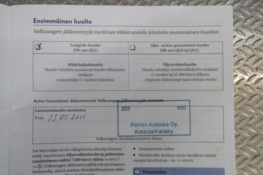 Volkswagen Touran vaihtoauto