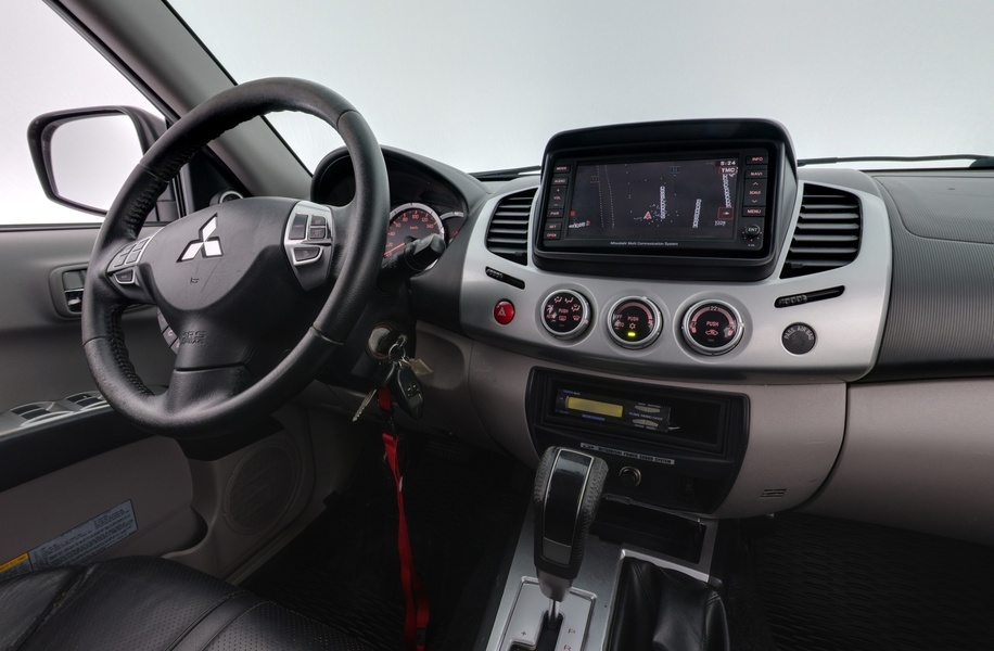 Mitsubishi L200 vaihtoauto