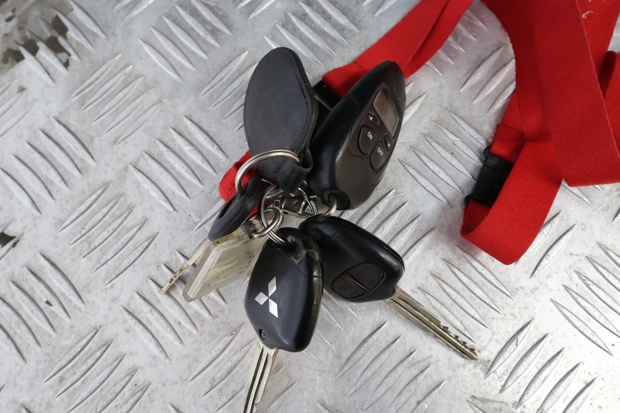 Mitsubishi L200 vaihtoauto