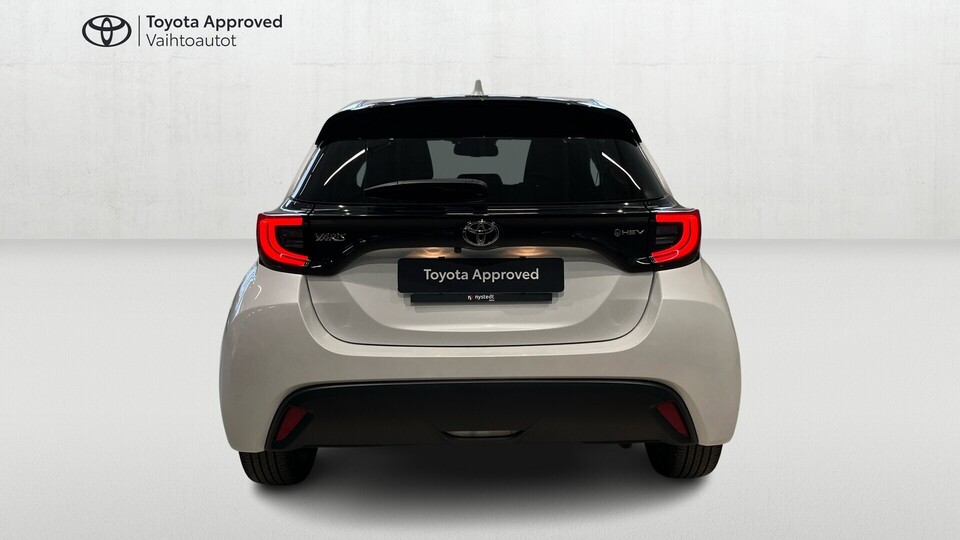 Toyota Yaris vaihtoauto