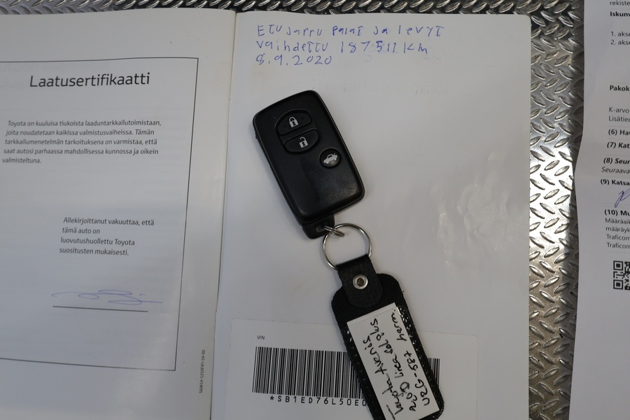 Toyota Avensis vaihtoauto