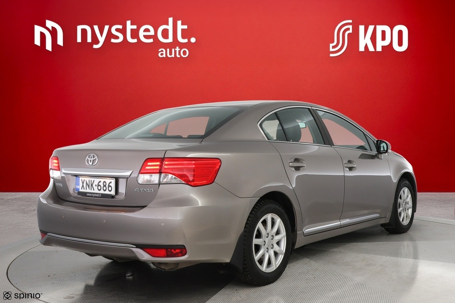 Toyota Avensis vaihtoauto