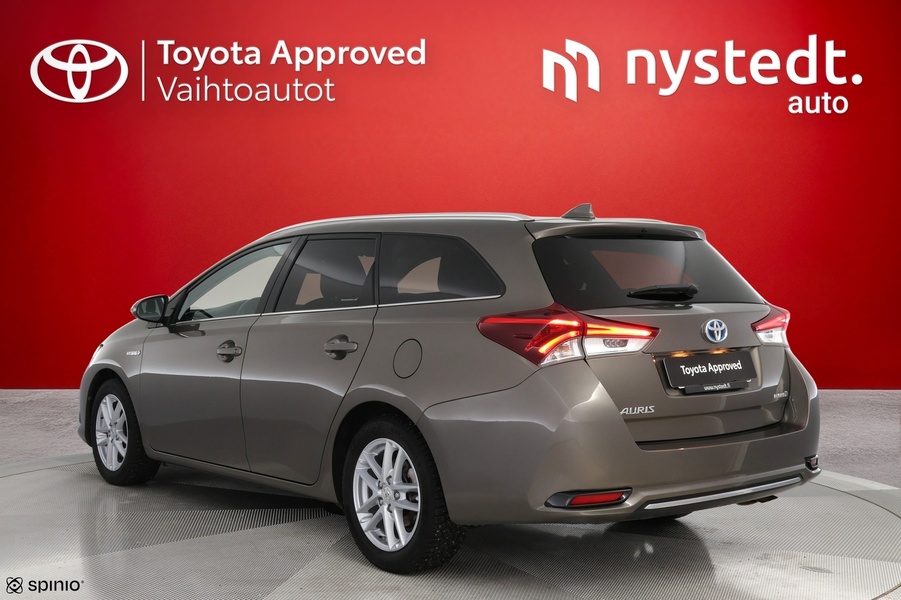 Toyota Auris vaihtoauto