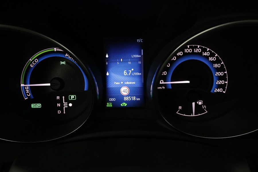 Toyota Auris vaihtoauto