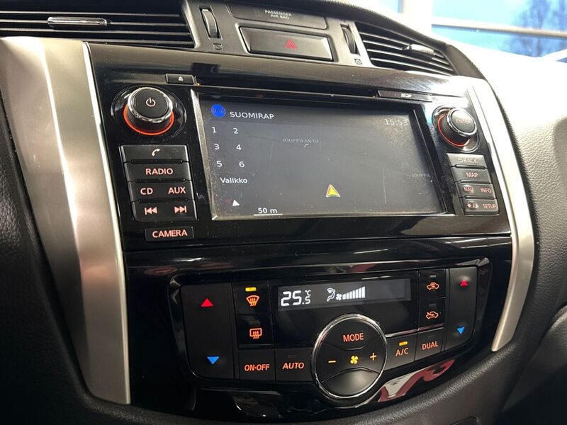 Nissan Navara vaihtoauto