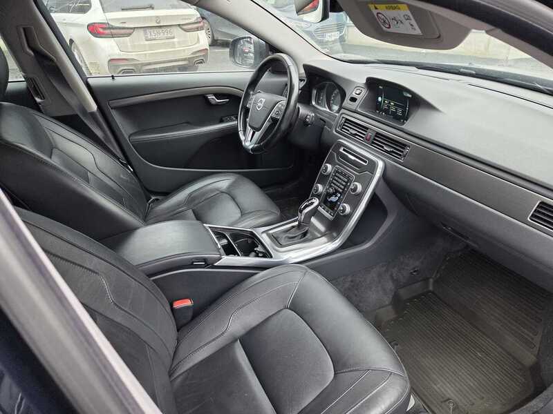 Volvo V70 vaihtoauto