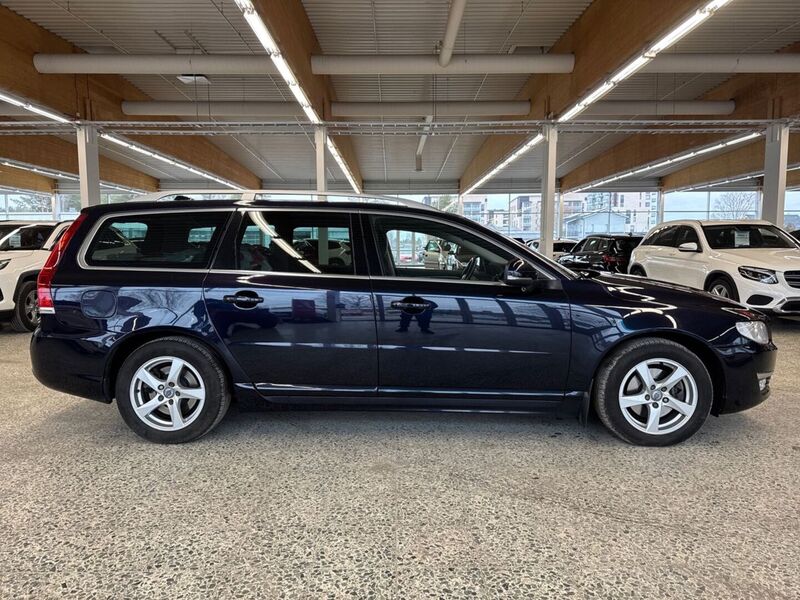 Volvo V70 vaihtoauto