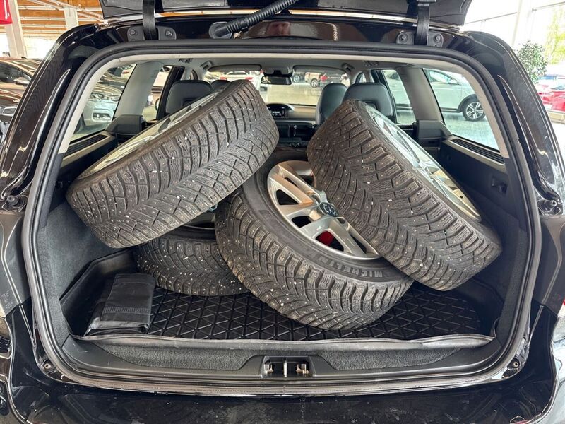 Volvo V70 vaihtoauto