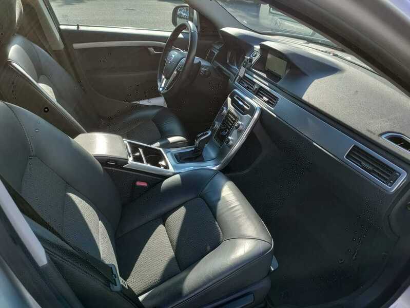 Volvo V70 vaihtoauto
