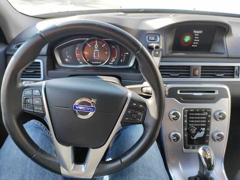 Volvo V70 vaihtoauto