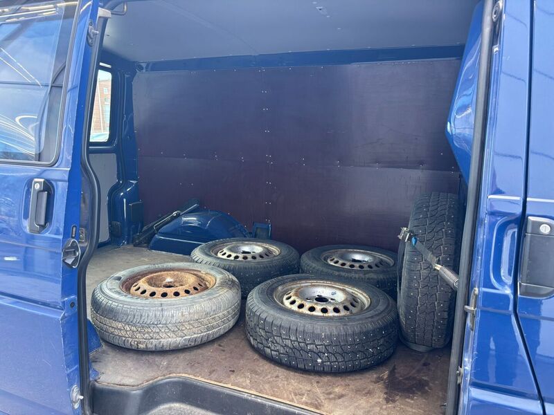 Volkswagen Transporter vaihtoauto