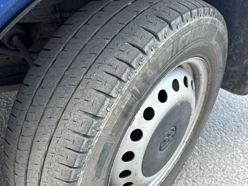 Volkswagen Transporter vaihtoauto