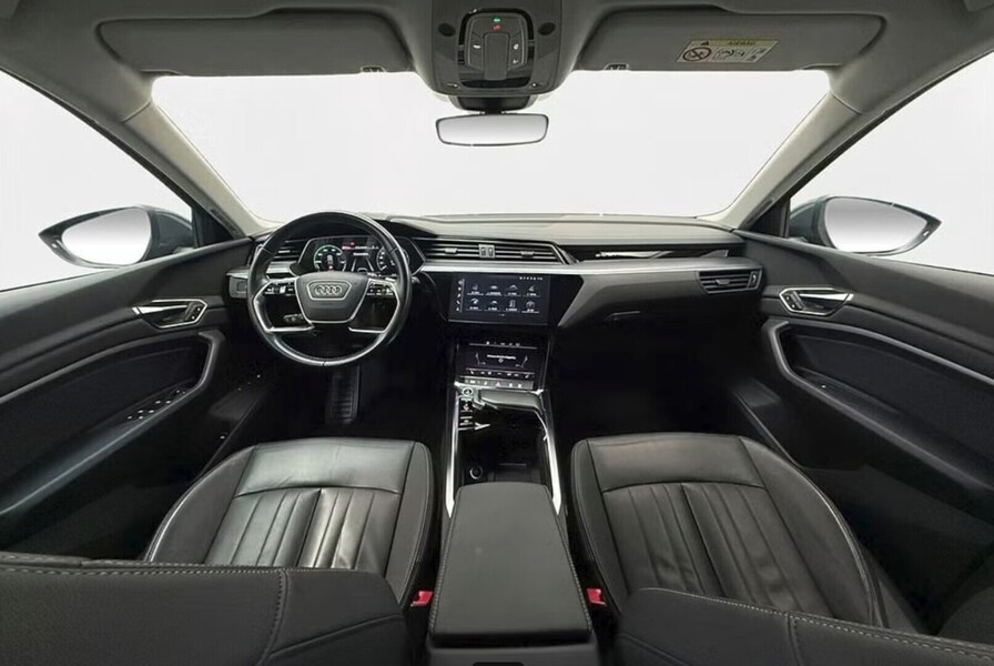 Audi Q8 e-tron vaihtoauto