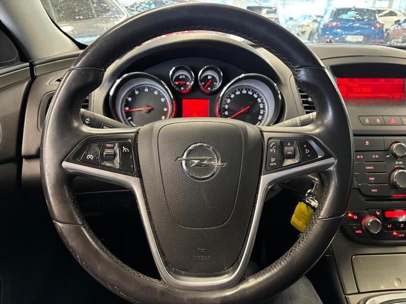 Opel Insignia vaihtoauto