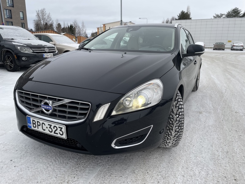Volvo V60 vaihtoauto