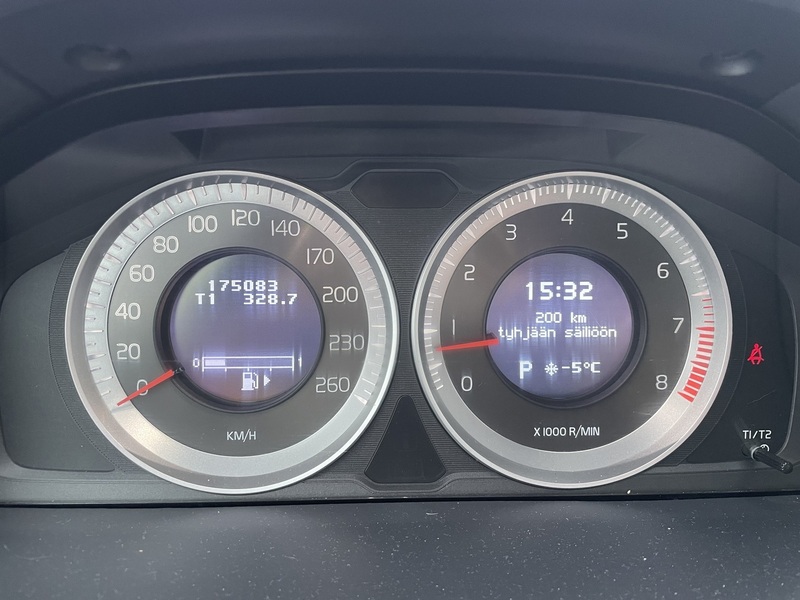 Volvo V60 vaihtoauto