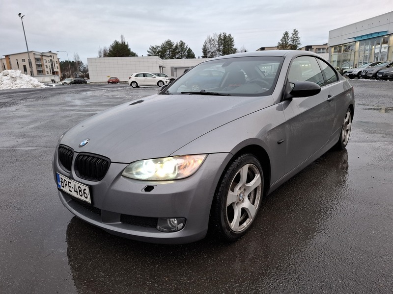 BMW 320 vaihtoauto